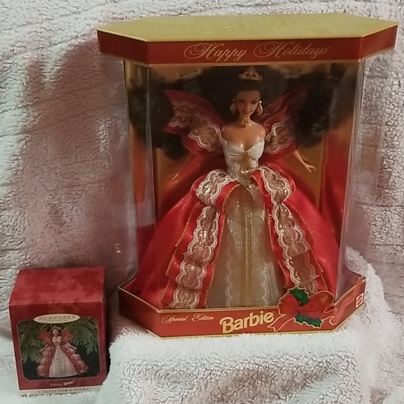 Barbie Other - Happy Holidays Barbie w/ Matching Ornament